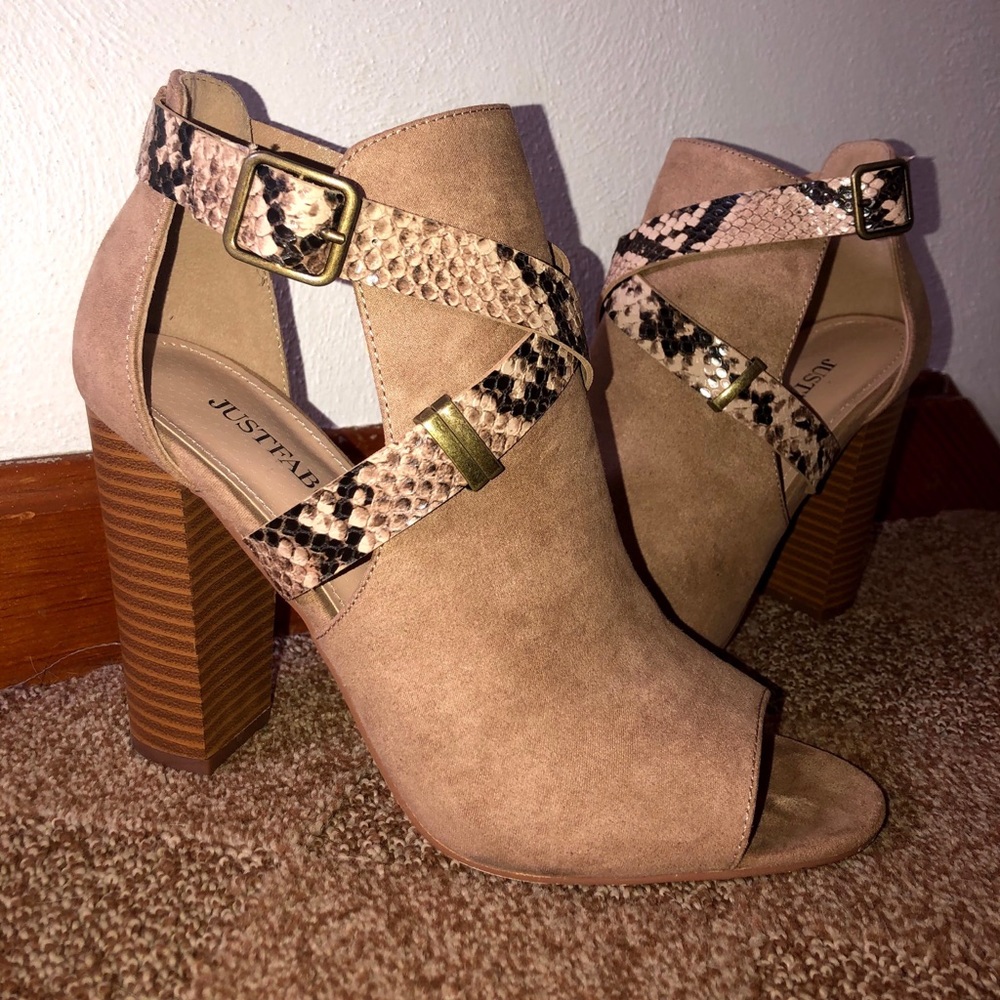 Open toe bootie